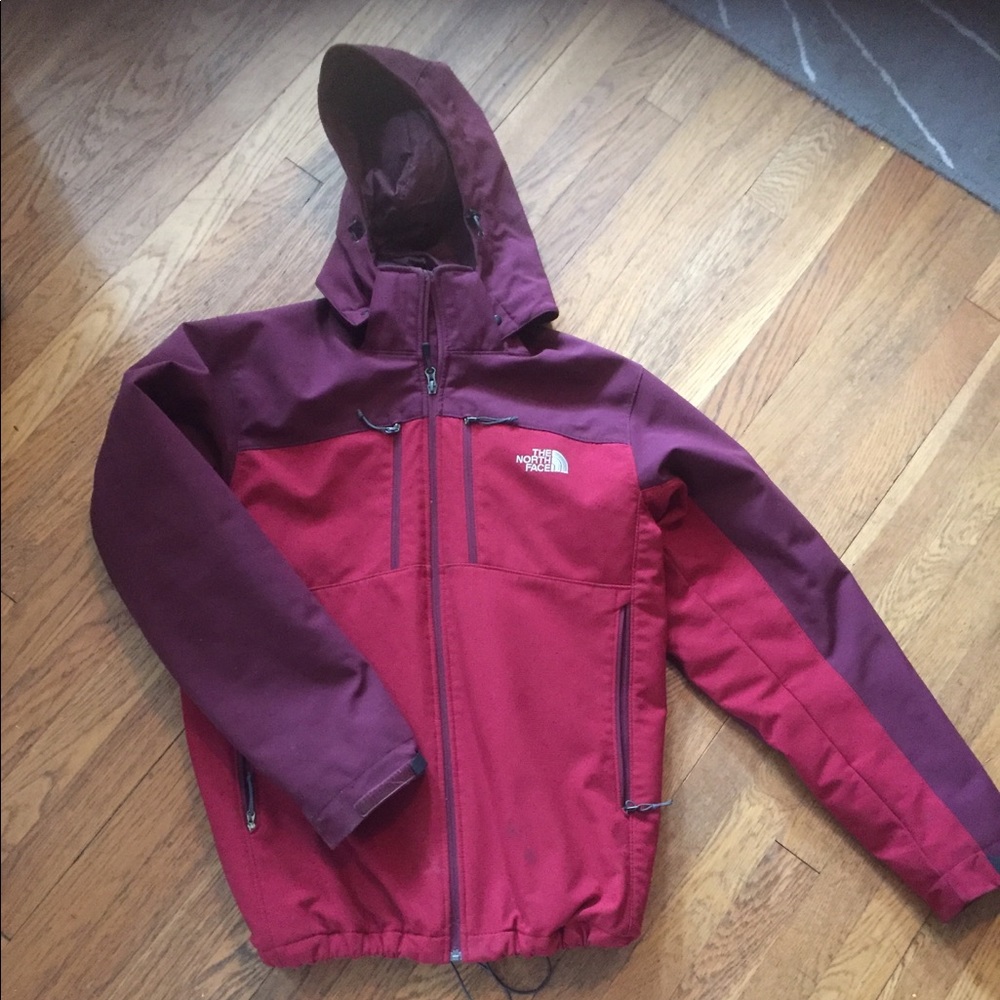 North Face Mens Insulated Ski and Snowboard Jacket